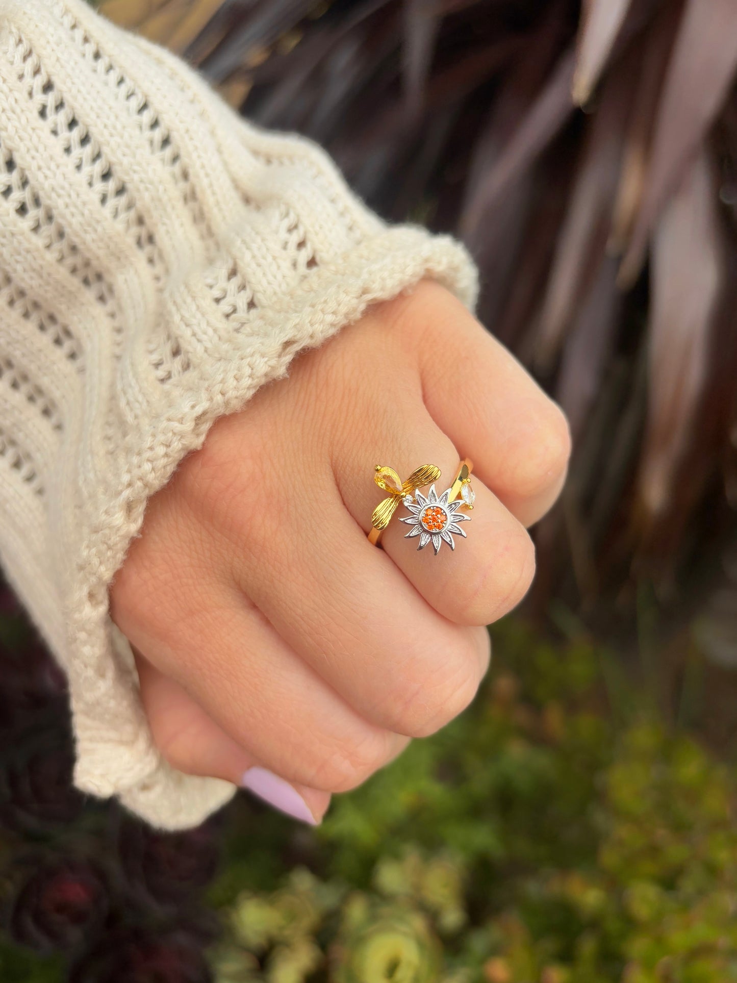Sweet As Honey Fidget Ring in Gold