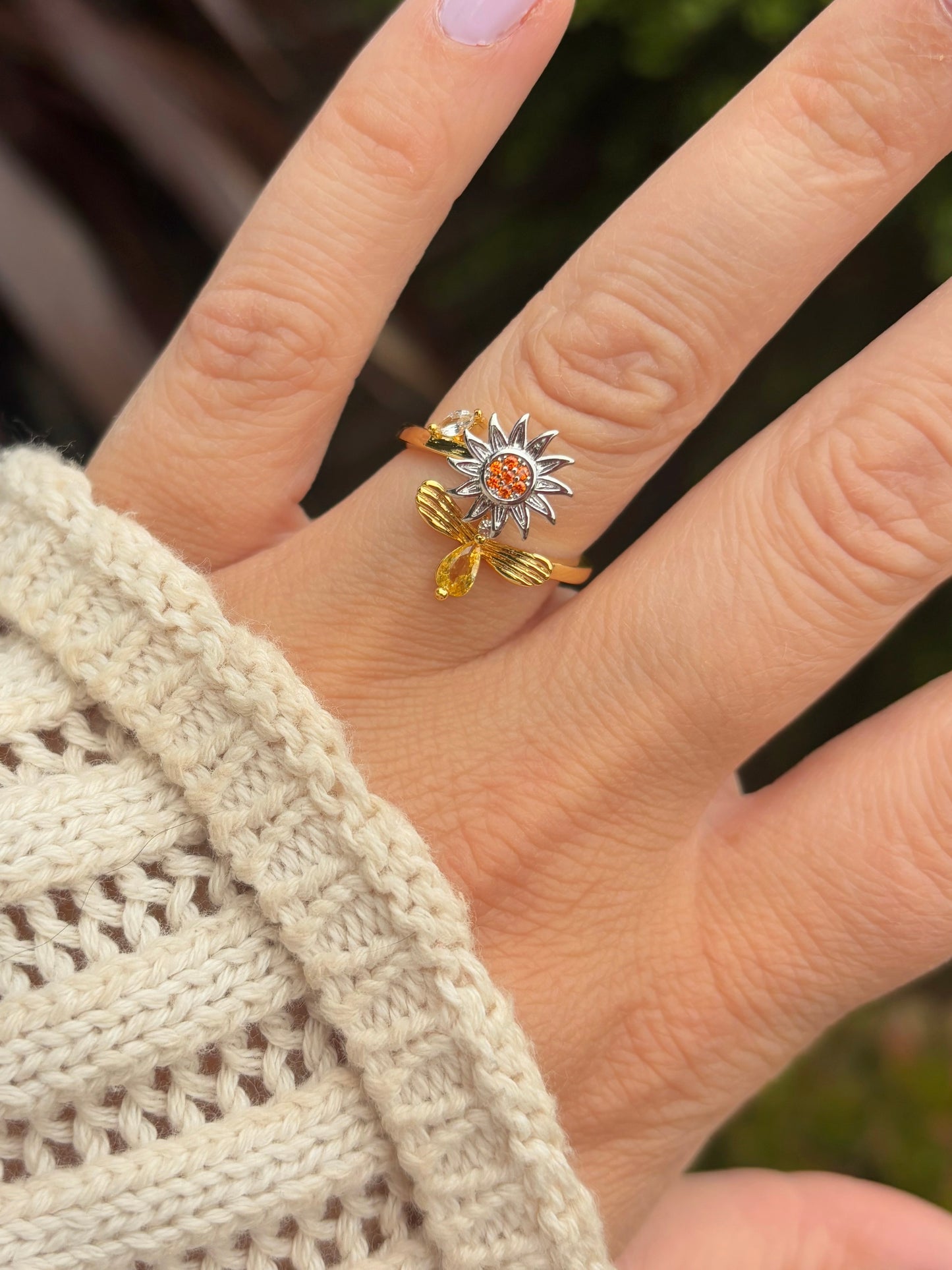 Sweet As Honey Fidget Ring in Gold